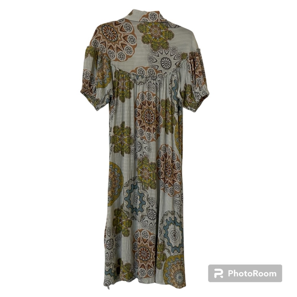 Women’s GiGio Medallion Print Shirt Dress Side Slit Snap Front Size Small - Picture 3 of 10